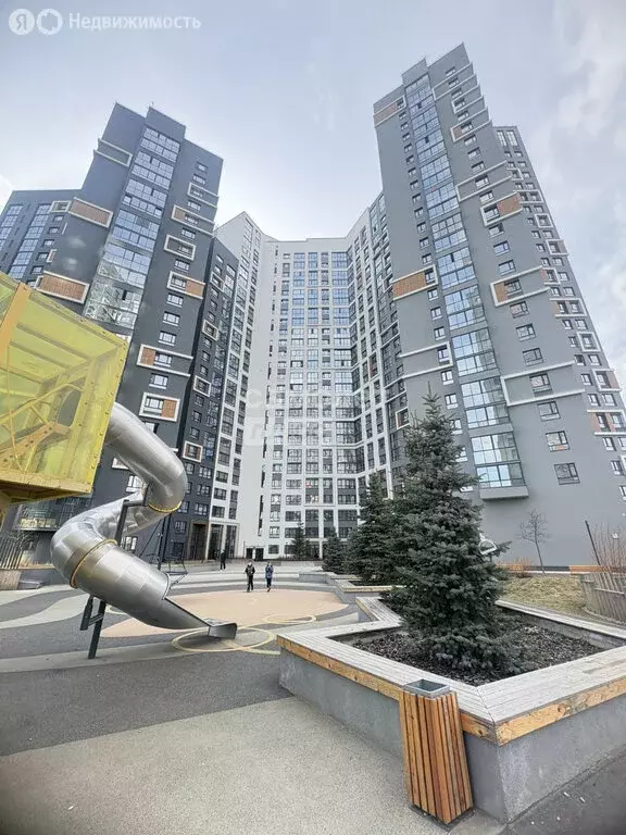 Квартира-студия: Екатеринбург, улица 8 Марта, 204Г (27.6 м) - Фото 1