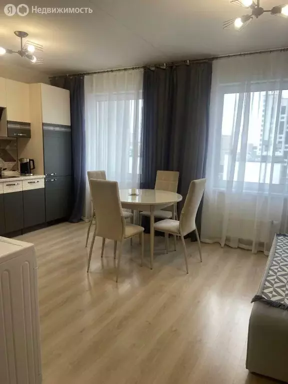 2-комнатная квартира: Екатеринбург, улица Евгения Савкова, 23 (51.2 м) - Фото 2