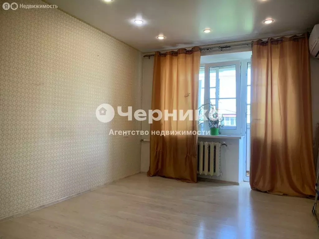 2-комнатная квартира: Каменск-Шахтинский, улица Гагарина, 3 (45 м) - Фото 0