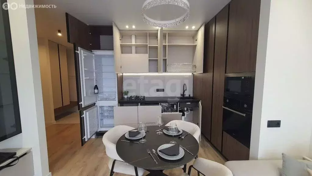 2-комнатная квартира: Калининград, Орудийная улица, 1А (70.6 м) - Фото 1