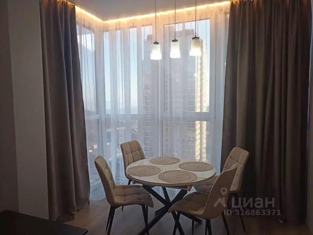 1-к кв. Приморский край, Владивосток ул. Североморская, 2 (45.0 м) - Фото 0