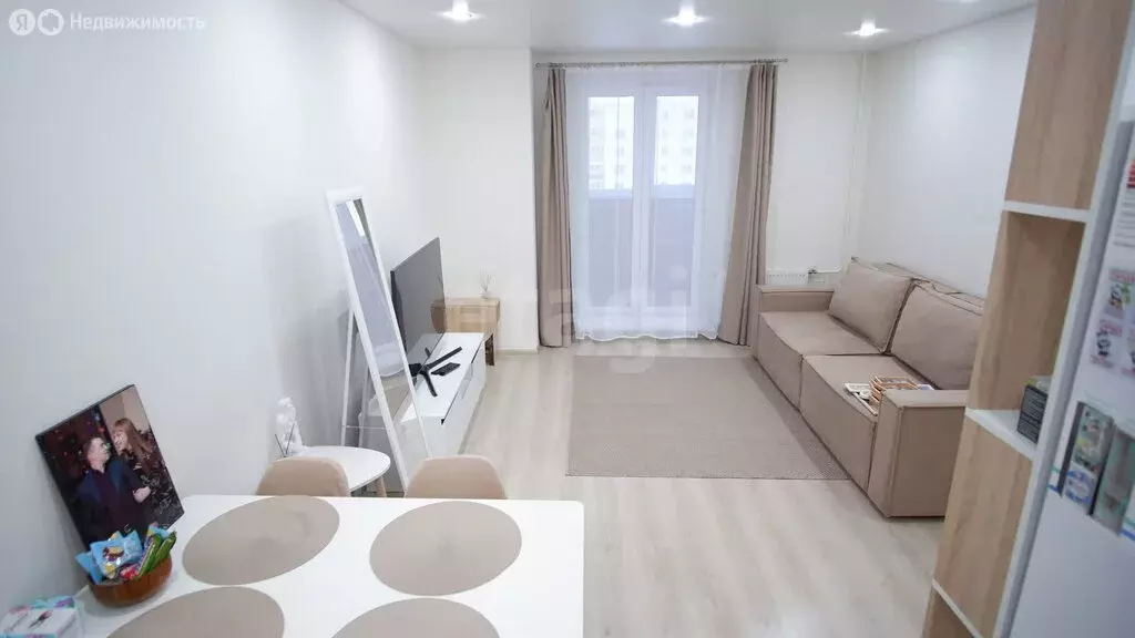 1-комнатная квартира: Ижевск, улица Архитектора П.П. Берша, 11к1 (41.2 ... - Фото 2