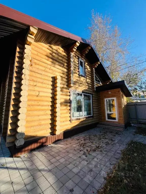 Дом в Ханты-Мансийский АО, Сургутский район, Белый Яр пгт  (200 м) - Фото 1