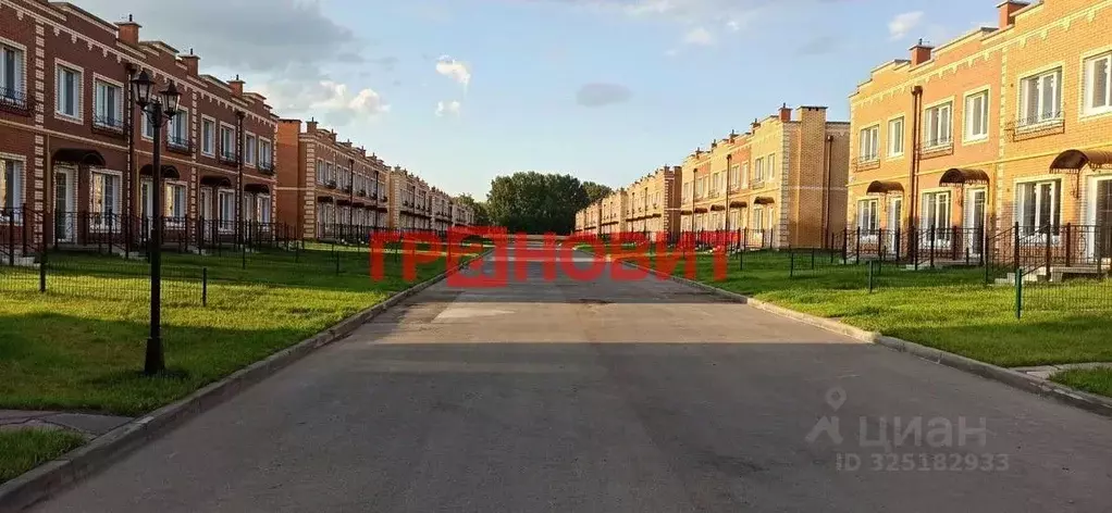 Таунхаус в Новосибирская область, с. Новолуговое, Березки-2 мкр, 5-й ... - Фото 1