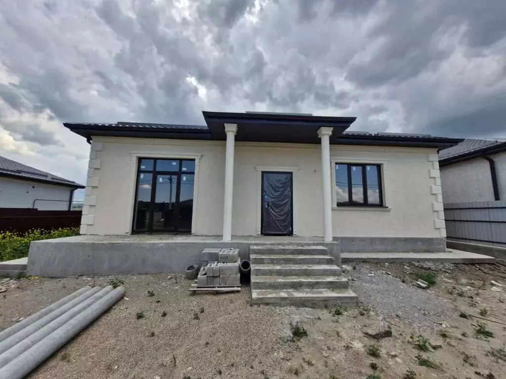 Дом в Ставропольский край, Ессентуки ул. Абрикосовая, 14 (110 м) - Фото 1