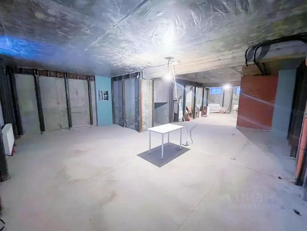 Помещение свободного назначения в Московская область, Красногорск ул. ... - Фото 1