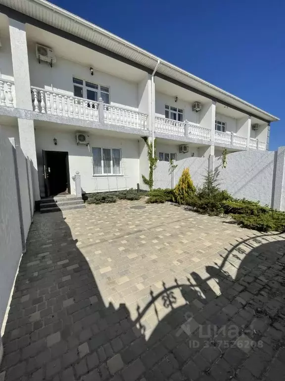 Дом в Крым, Сакский район, Штормовское с/пос, с. Поповка  (170 м) - Фото 1