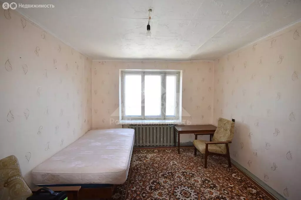 1к в 8-комнатной квартире (13.8 м) - Фото 1