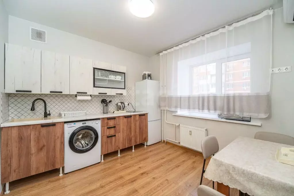 2-к кв. Хабаровский край, Хабаровск ул. 65-летия Победы, 1/7 (44.9 м) - Фото 1