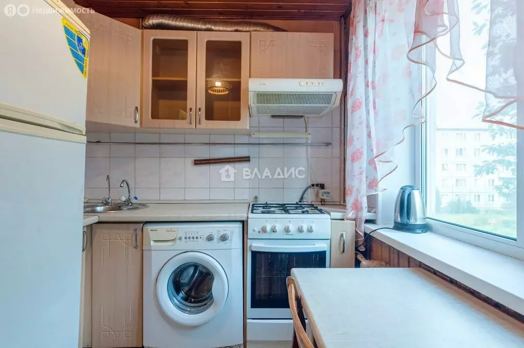 2-комнатная квартира: Вологда, улица Дзержинского, 35 (47.7 м) - Фото 0