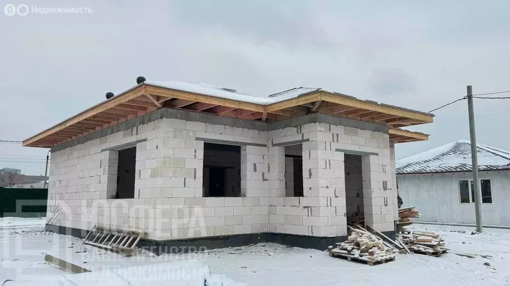 Дом в Волгоград, улица имени Степыкиной (98 м) - Фото 1