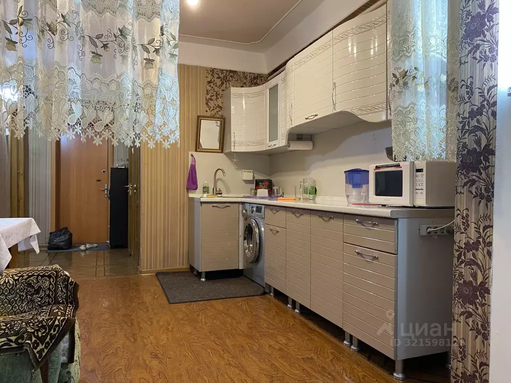 1-к кв. Дагестан, Каспийск ул. М. Халилова, 28 (39.0 м) - Фото 0