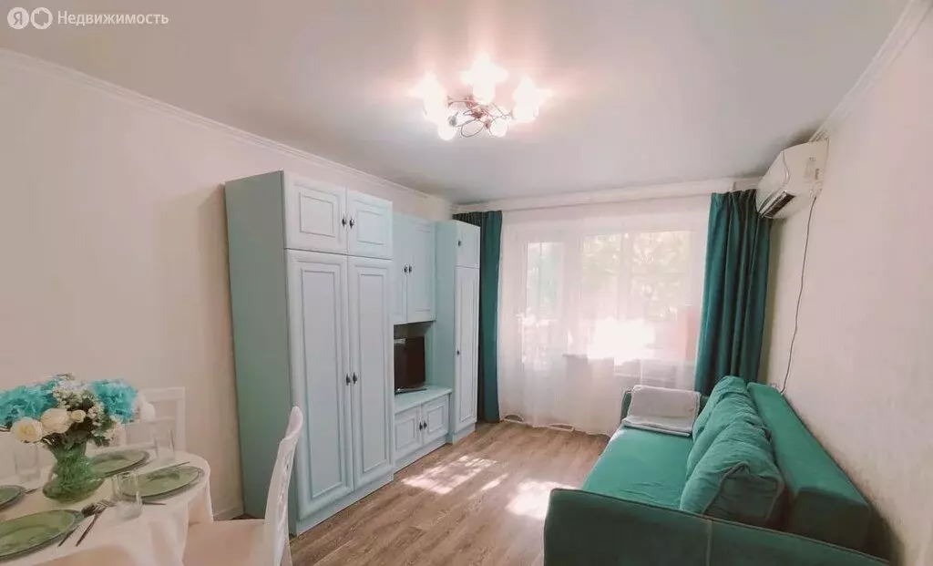 3-комнатная квартира: Новороссийск, проспект Ленина, 15 (56.1 м) - Фото 1