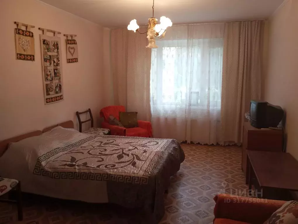 1-к кв. Крым, Щелкино Ленинский район,  (36.0 м) - Фото 1