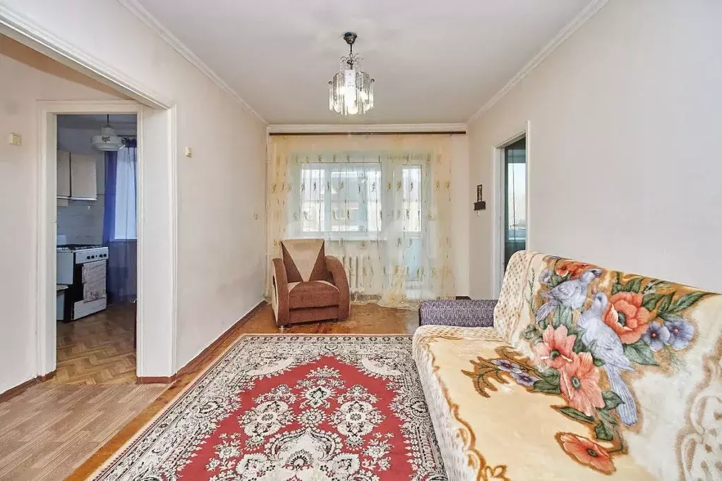 3-к кв. Тюменская область, Тюмень Рижская ул., 56 (57.1 м) - Фото 1