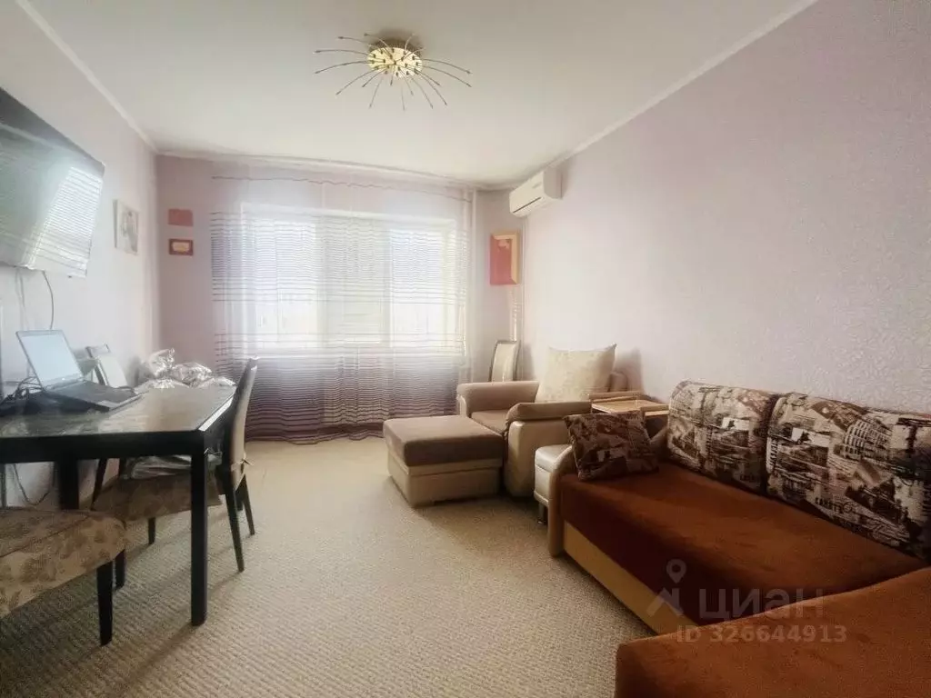 3-к кв. Омская область, Омск ул. Сазонова, 208А (66.4 м) - Фото 1