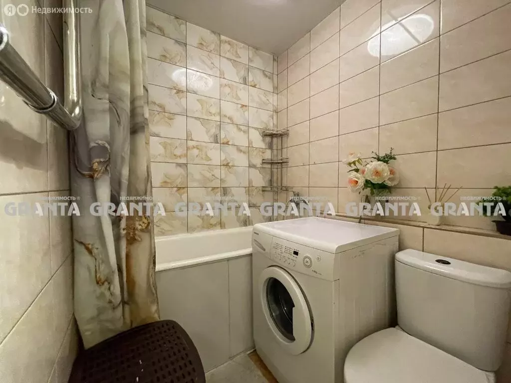 2-комнатная квартира: Красноярск, Свободный проспект, 38 (45 м) - Фото 1