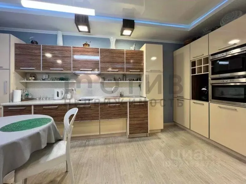 1-к кв. Тюменская область, Тюмень Карская ул., 21 (57.5 м) - Фото 2