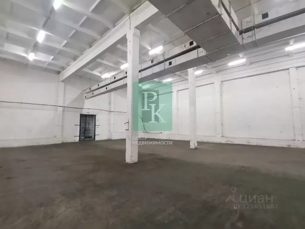 Помещение свободного назначения в Севастополь ш. Камышовое, 15 (2200 ... - Фото 2