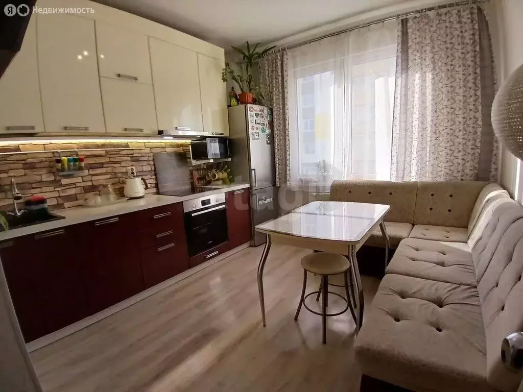 2-комнатная квартира: Сыктывкар, улица Домны Каликовой, 81 (50 м) - Фото 1