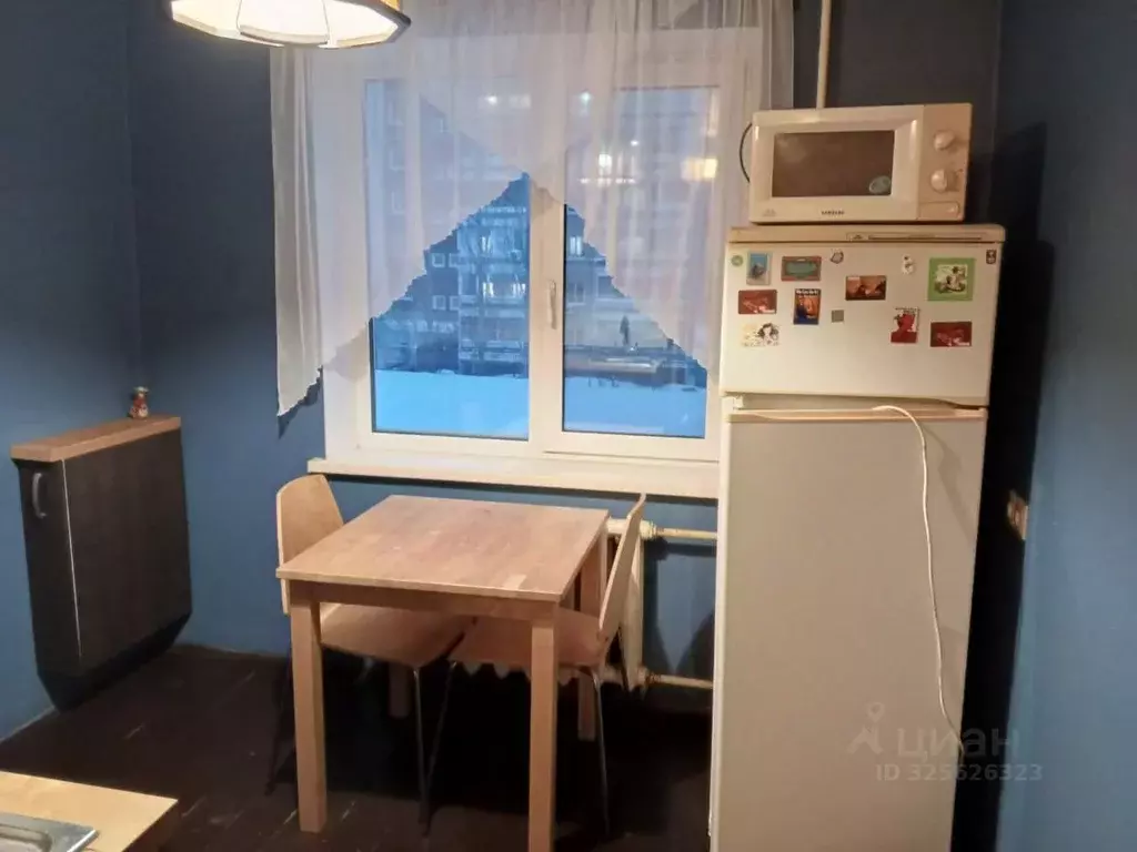 2-к кв. Свердловская область, Екатеринбург ул. Рабочих, 11 (53.0 м) - Фото 2