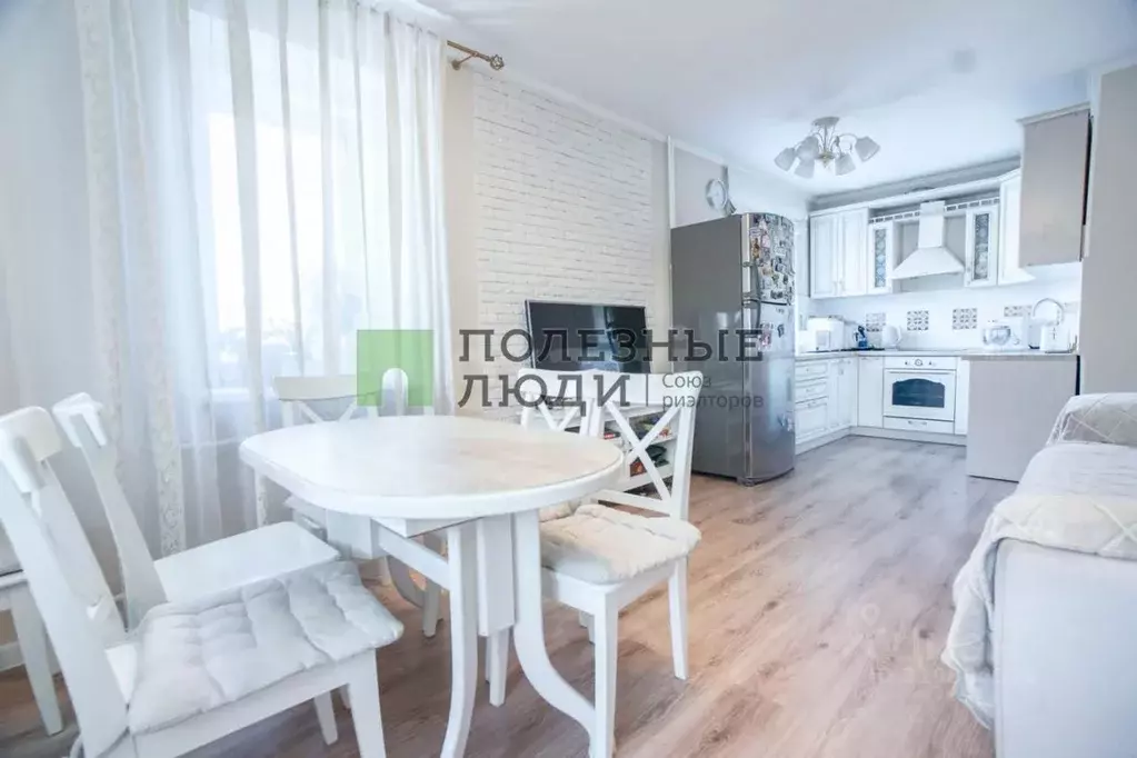 4-к кв. Томская область, Томск просп. Фрунзе, 123/1 (77.1 м) - Фото 1