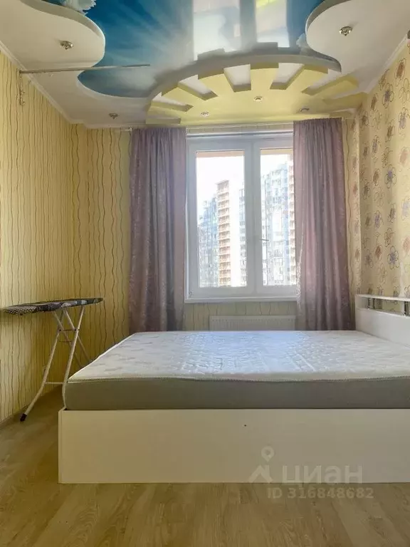 2-к кв. Санкт-Петербург просп. Королева, 63к1 (75.8 м) - Фото 0