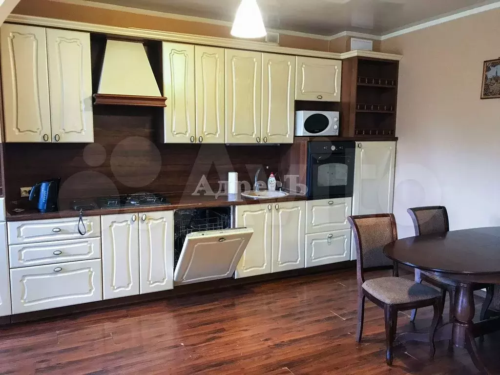 4-к. квартира, 115 м, 3/6 эт. - Фото 0