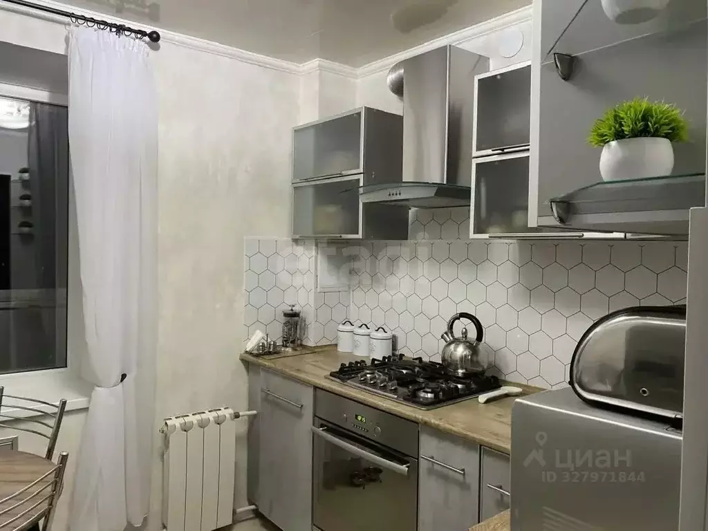 2-к кв. Удмуртия, Сарапул пос. Южный, ул. Чапаева, 7 (55.0 м) - Фото 1