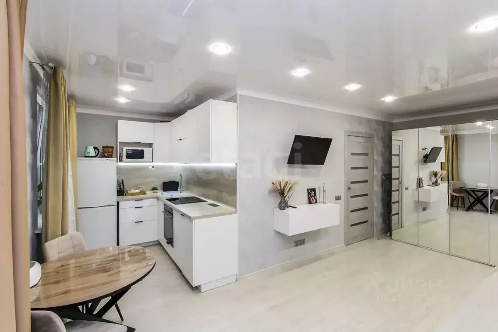 Студия Тюменская область, Тюмень Велижанская ул., 66 (31.2 м) - Фото 1