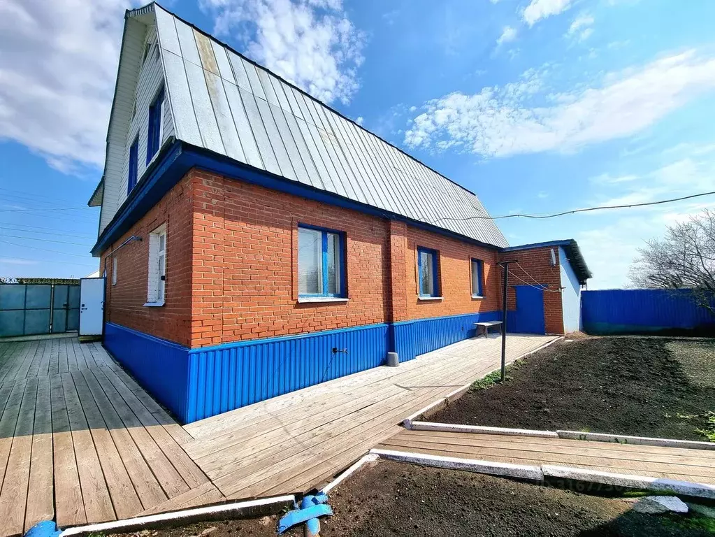 Дом в Башкортостан, Белебей Красноармейская ул. (76 м) - Фото 0