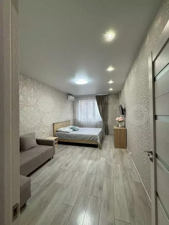 1-к. квартира, 45 м, 8/16 эт. - Фото 0