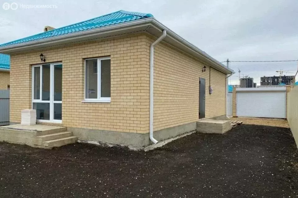 Дом в Краснодар, улица имени Героя Петра Богдановича, 27 (90 м) - Фото 1