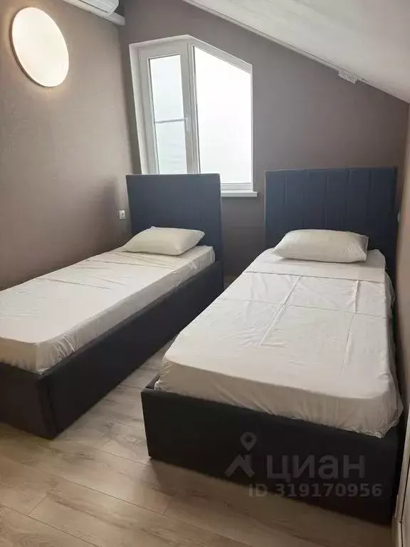 Комната Волгоградская область, Волгоград Хабаровская ул., 10 - Фото 1