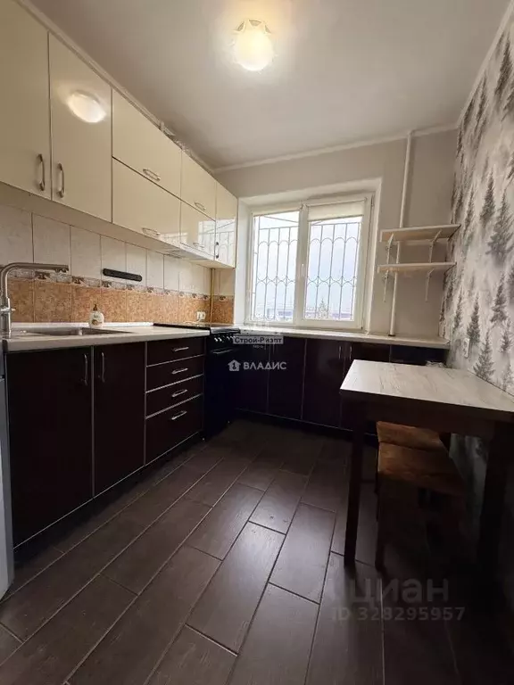 2-к кв. Крым, Керчь ул. Марата, 2 (50.0 м) - Фото 2