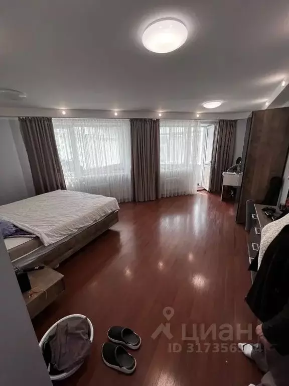 3-к кв. Краснодарский край, Геленджик Октябрьская ул., 43А (110.0 м) - Фото 0