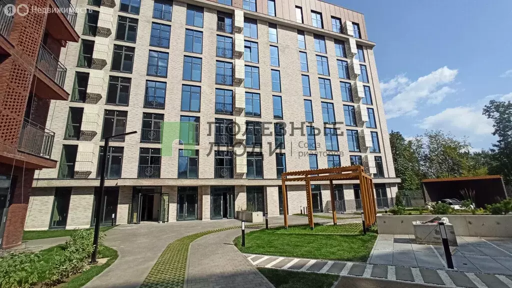 Квартира-студия: Ижевск, улица Бородина, 22 (59.2 м) - Фото 1