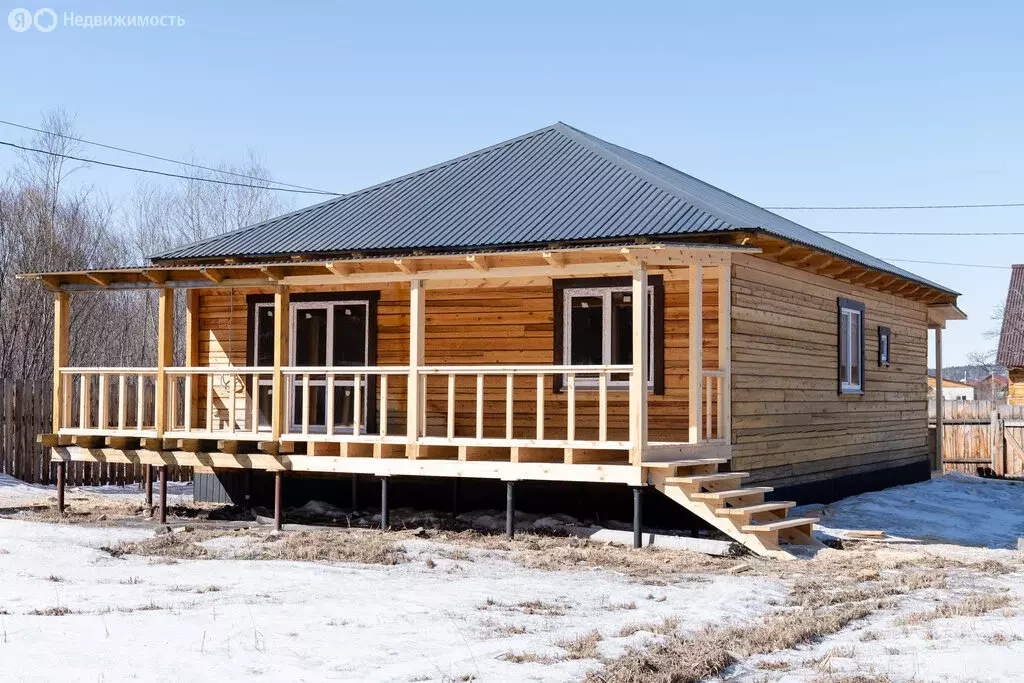 Дом в село Баклаши, Придорожная улица (100 м) - Фото 1