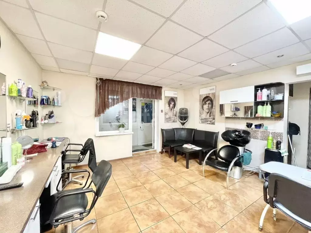 Продам торговое помещение, 35 м - Фото 1
