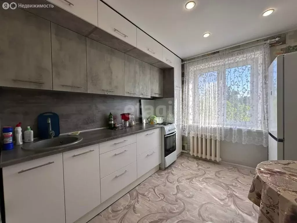 1-комнатная квартира: Чебаркуль, улица Каширина, 48 (34.2 м) - Фото 1