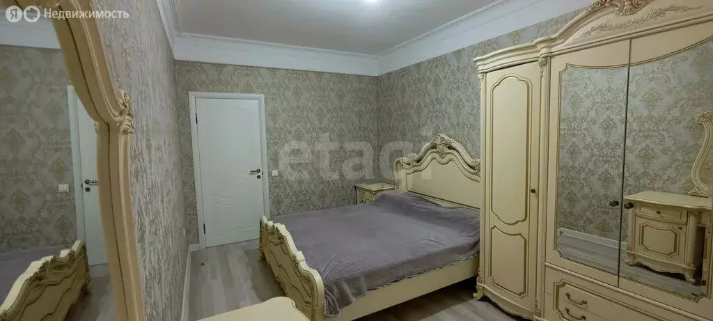 3-комнатная квартира: Махачкала, Красноярская улица, 12к2 (100 м) - Фото 2