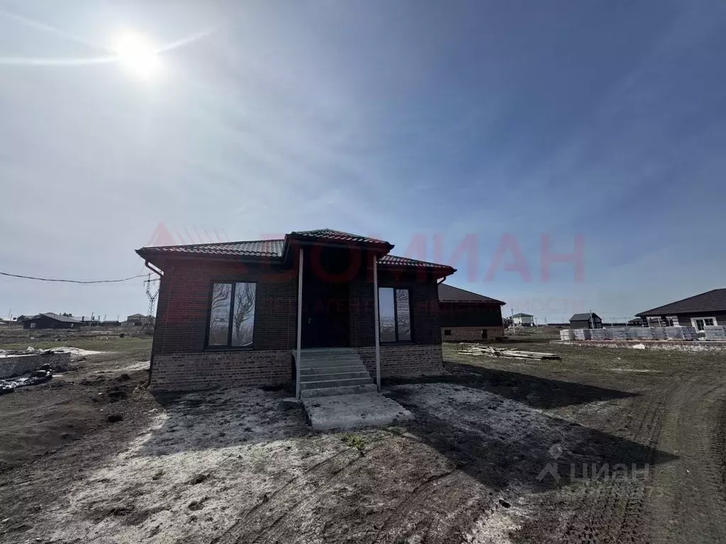 Дом в Ростовская область, Аксайский район, Грушевская ст-ца пер. ... - Фото 2