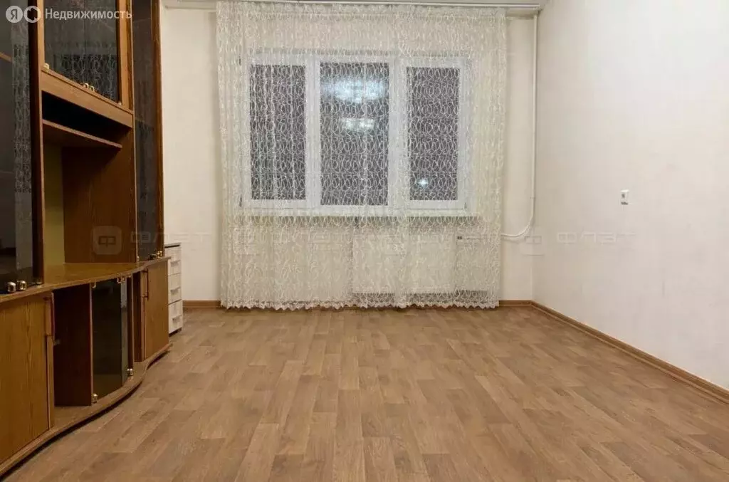 2-комнатная квартира: село Осиново, улица Гайсина, 11 (51.1 м) - Фото 1