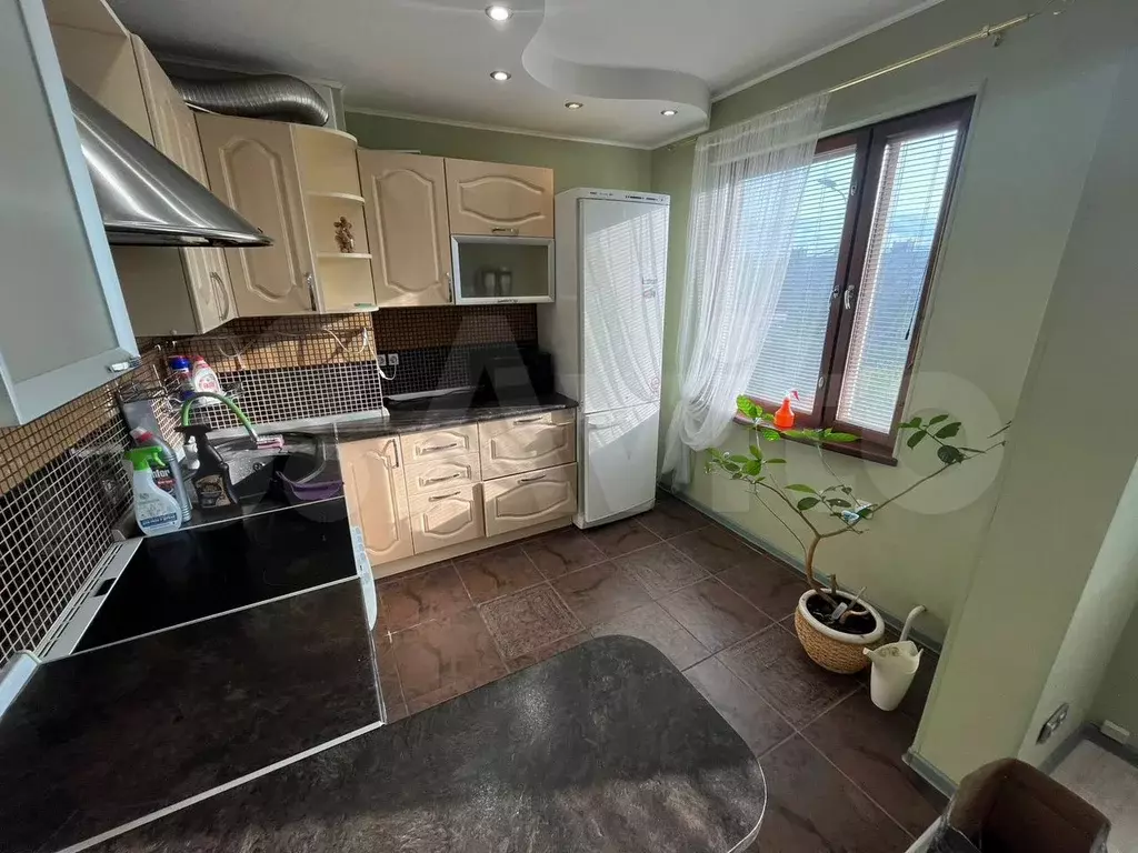 2-к. квартира, 43 м, 2/9 эт. - Фото 1