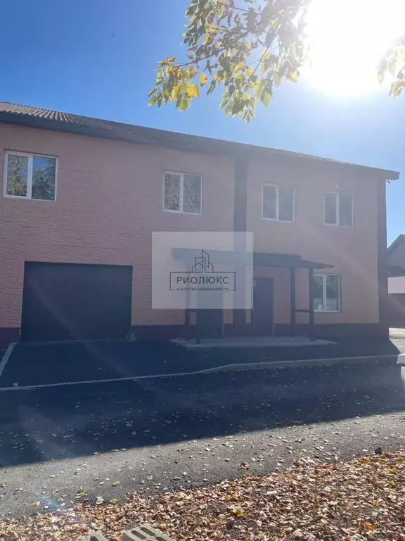 Таунхаус в Челябинская область, Магнитогорск ул. Калмыкова, 33А (250 ... - Фото 2