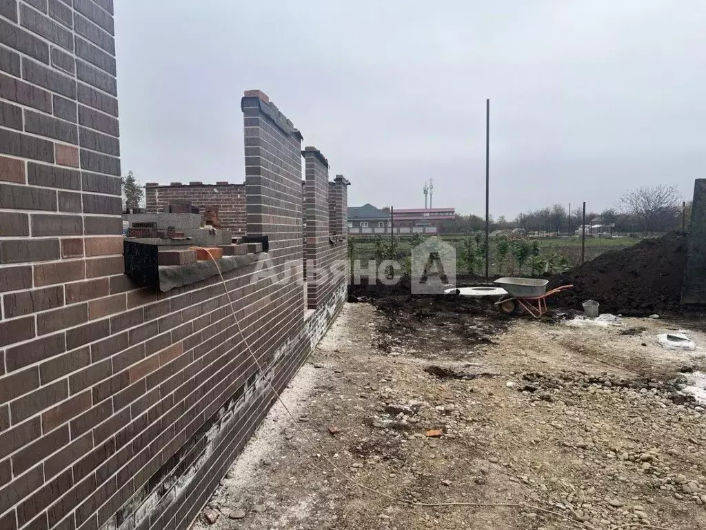 Дом в Краснодарский край, Тимашевск Индустриальный мкр, ул. Имени ... - Фото 2