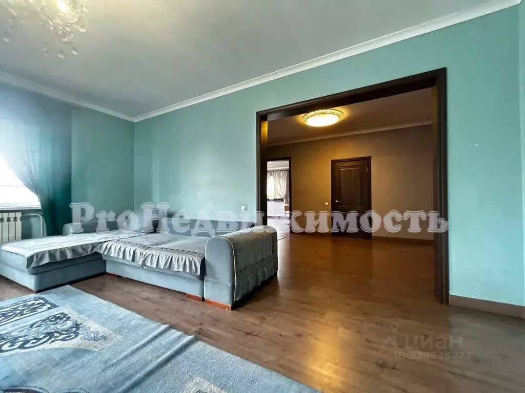 Дом в Тыва, Кызыл ул. Бурзекея Сата (112 м) - Фото 1