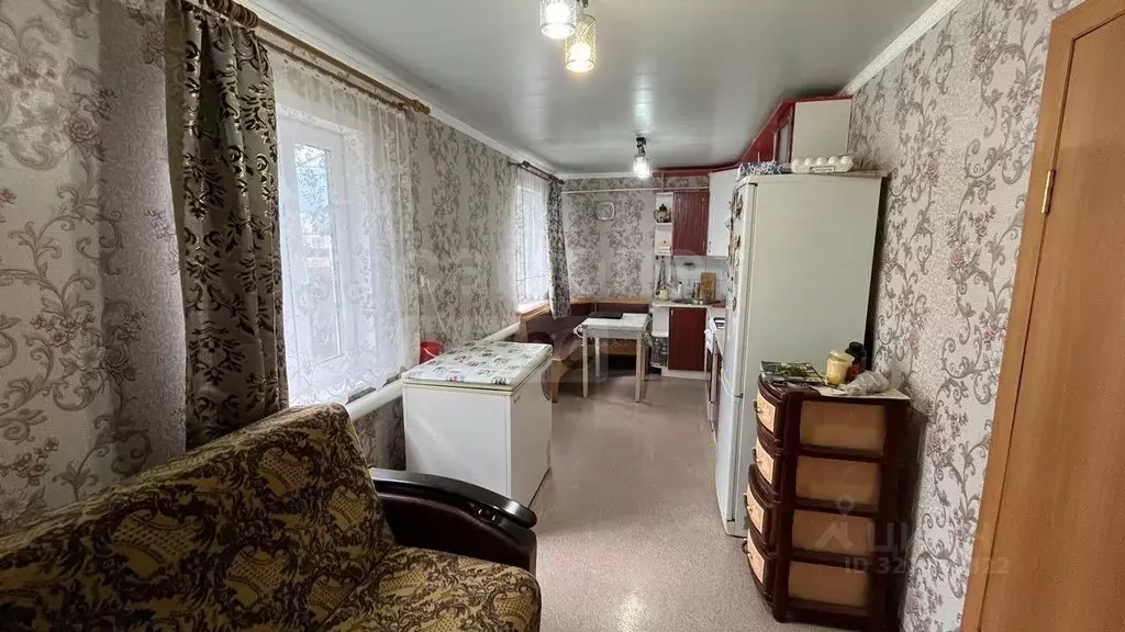 Дом в Оренбургская область, пос. Саракташ ул. Трудовая, 29 (64 м) - Фото 2