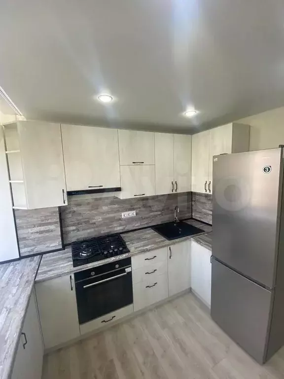 2-к. квартира, 55 м, 8/9 эт. - Фото 1