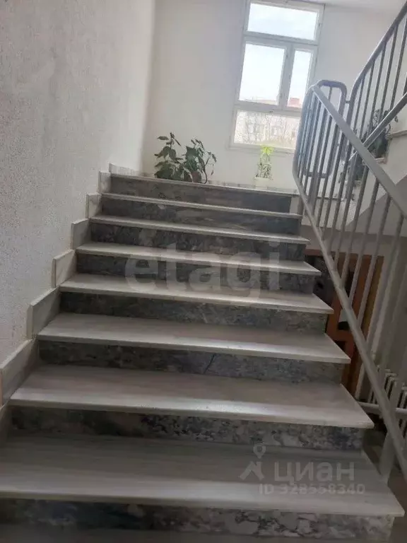 3-к кв. Калужская область, Малоярославец Звездная ул., 8 (86.6 м) - Фото 2